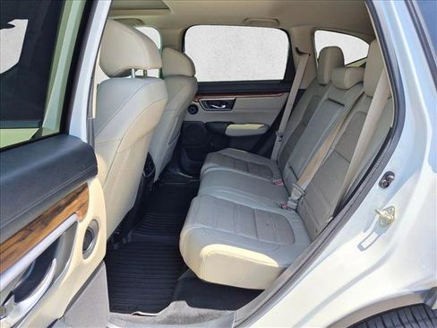 Used 2018 Honda CR-V Touring image 19