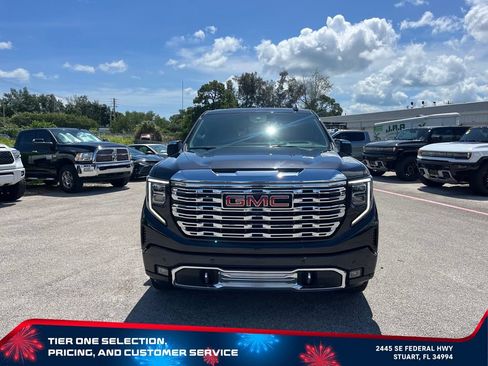 Used 2024 GMC Sierra 1500 Denali AWD/4WD image 3