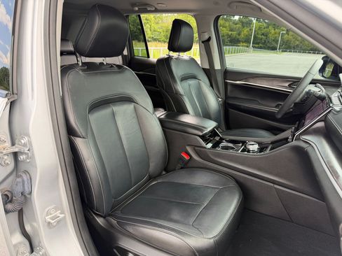 Used 2023 Jeep Grand Cherokee Limited w/ Black Appearance Package RWD image 22