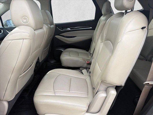 Used 2018 Buick Enclave Essence FWD image 17