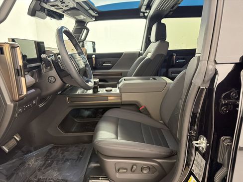 Used 2024 GMC Hummer EV 3X w/ LPO, Sport Package AWD/4WD image 5