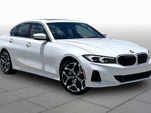 Used 2026 BMW 330i Sedan RWD image 2
