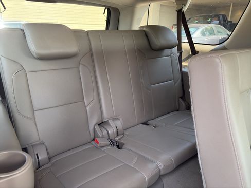 Used 2019 GMC Yukon XL SLT w/ Open Road Package RWD image 18