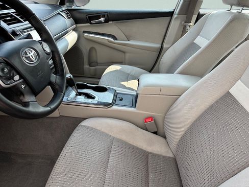 Used 2012 Toyota Camry XLE FWD image 14