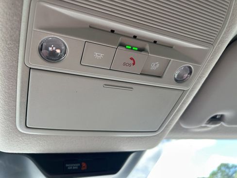 New 2026 Nissan Kicks SR FWD image 39