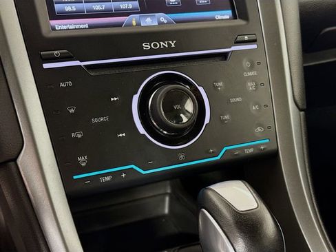 Used 2014 Ford Fusion Titanium image 17