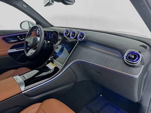 Certified 2025 Mercedes-Benz GLC 300 image 29