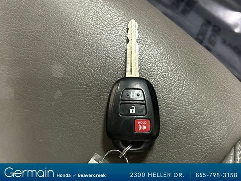 Used 2016 Toyota Tacoma SR5 image 31