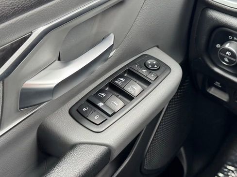 Used 2019 RAM 1500 Big Horn image 30