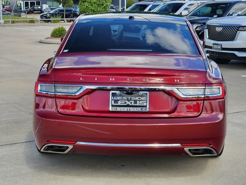 Used 2017 Lincoln Continental Select w/ Climate Package AWD/4WD image 6