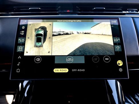 Certified 2025 Land Rover Range Rover Sport image 30