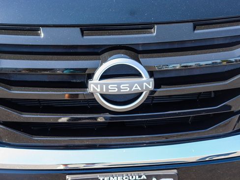 Used 2025 Nissan Pathfinder S FWD image 13