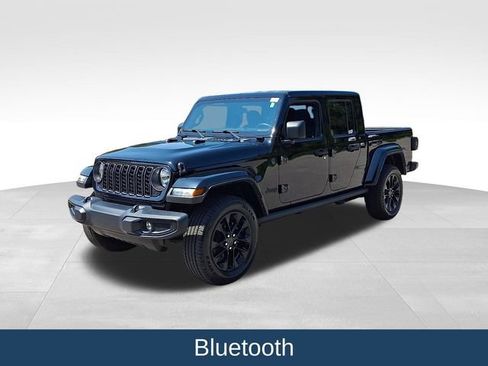 Used 2024 Jeep Gladiator Sport AWD/4WD image 4
