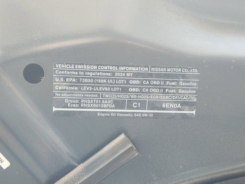 Used 2024 Nissan Rogue S FWD image 29