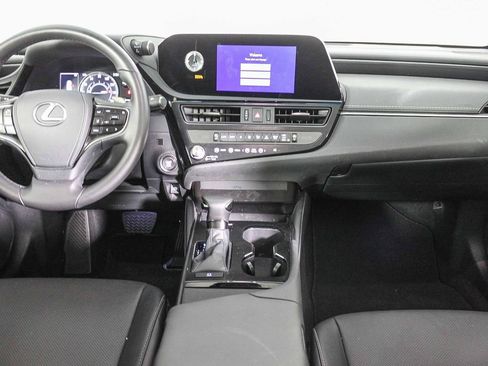 Used 2025 Lexus ES 350 image 13