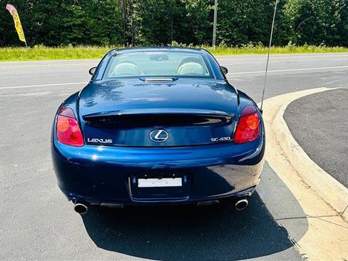 Used 2004 Lexus SC 430 Convertible image 4