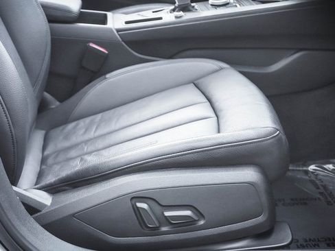 Used 2019 Audi A4 2.0T Premium image 24