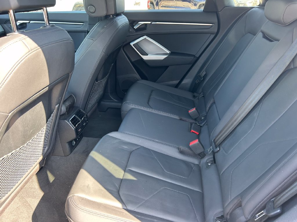 Used 2023 Audi Q3 2.0T Premium Plus w/ Premium Plus Package AWD/4WD image 16