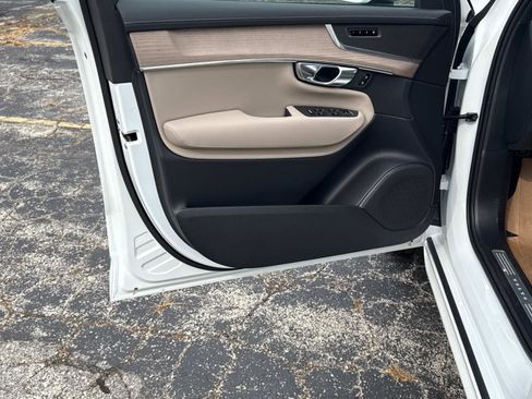 New 2026 Volvo XC90 B6 Plus w/ Protection Package image 16