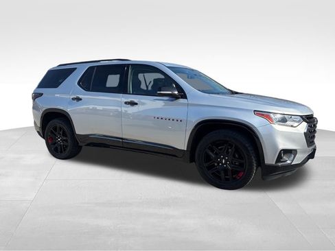 Used 2019 Chevrolet Traverse Premier w/ Redline Edition image 8