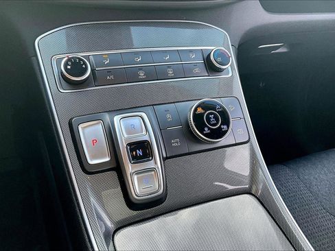 Used 2023 Hyundai Santa Fe SE image 31