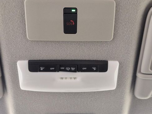 Used 2024 Nissan Kicks SV FWD image 18