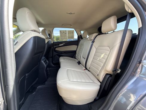 Used 2024 Ford Edge SEL image 20