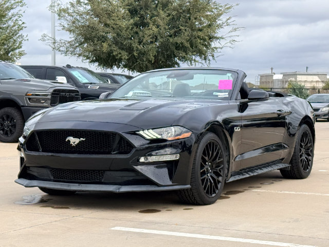 Used 2018 Ford Mustang GT Premium w/ GT Performance Package RWD image 2