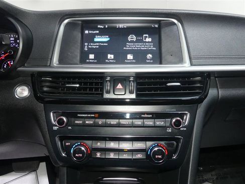 Used 2019 Kia Optima S image 35