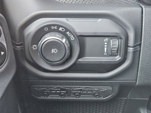 New 2025 Jeep Wrangler Unlimited Rubicon image 24