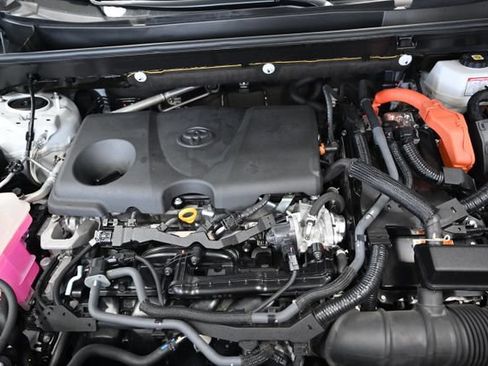 Used 2023 Toyota RAV4 Limited AWD/4WD image 31