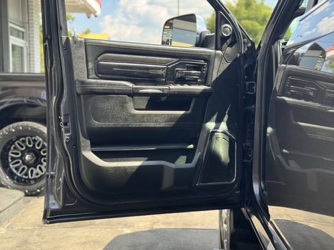 Used 2022 RAM 3500 Limited AWD/4WD image 14