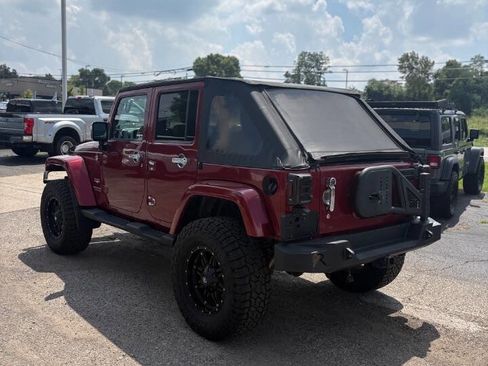 Used 2012 Jeep Wrangler Unlimited Sahara w/ Dual Top Group AWD/4WD image 5