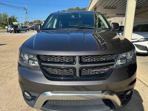 Used 2019 Dodge Journey Crossroad w/ Mopar All Weather Group FWD image 6