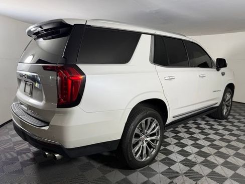 Used 2021 GMC Yukon Denali w/ Denali Premium Package AWD/4WD image 7