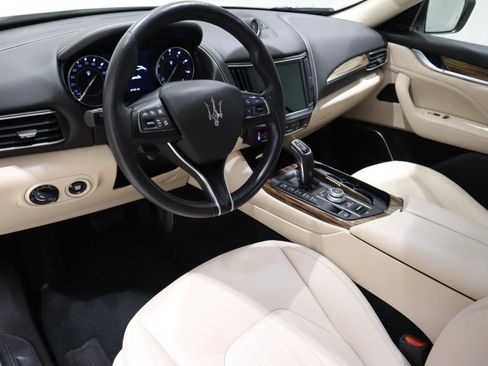 Used 2022 Maserati Levante GT image 23