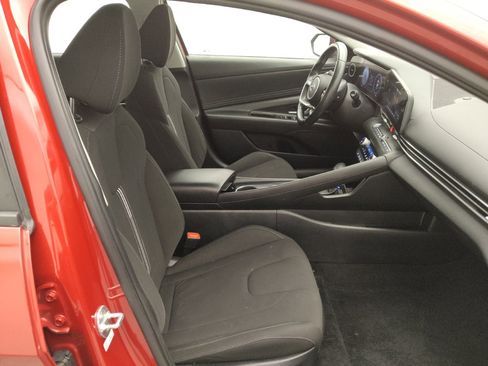 Used 2023 Hyundai Elantra SEL w/ Convenience Package FWD image 21