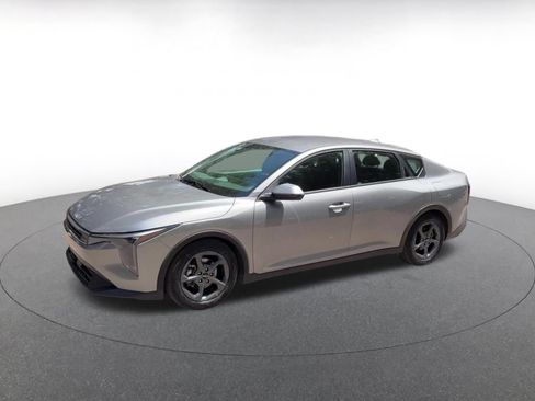Used 2025 Kia K4 FWD image 8