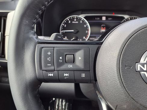 Used 2022 Nissan Pathfinder SL w/ SL Premium Package image 29