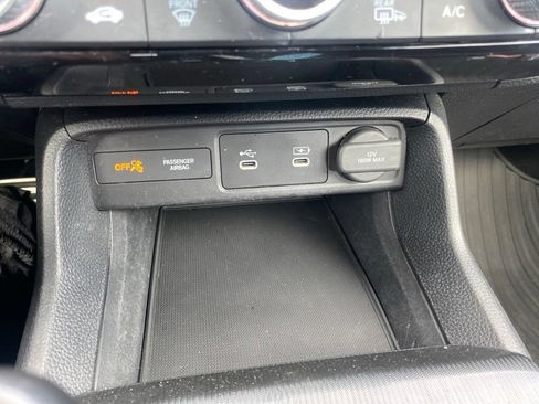 Used 2025 Honda Civic Sport image 28
