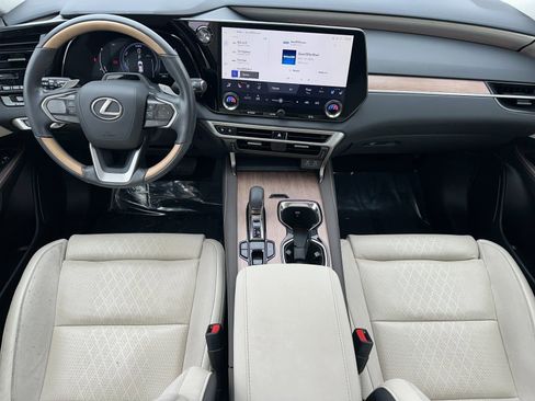 Used 2024 Lexus RX 350 w/ Convenience Package image 14
