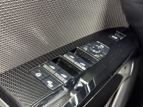 Certified 2024 BMW 760i xDrive w/ Executive Package image 21