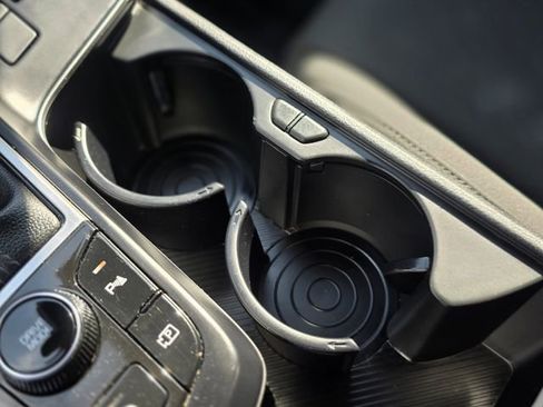 Used 2024 Kia Sportage LX image 30