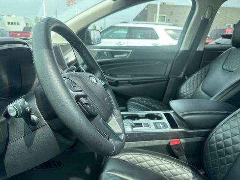Used 2024 Ford Edge Titanium AWD/4WD image 33