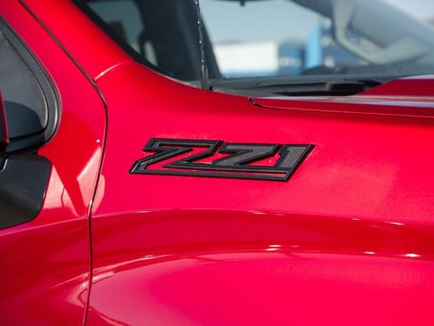 New 2026 Chevrolet Silverado 1500 LT Trail Boss w/ LPO, Dark Essentials Package AWD/4WD image 11