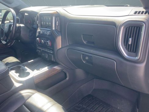 Used 2021 Chevrolet Silverado 1500 High Country w/ Technology Package image 22