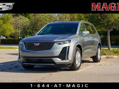 New 2025 Cadillac XT6 Luxury