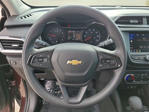 Used 2023 Chevrolet TrailBlazer LT image 19