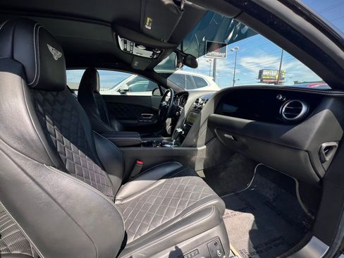 Used 2016 Bentley Continental GT image 27