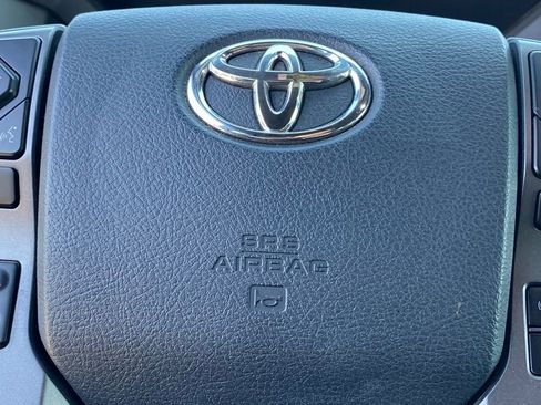 Used 2020 Toyota Tacoma TRD Off-Road w/ TRD Premium Off Road Package image 21